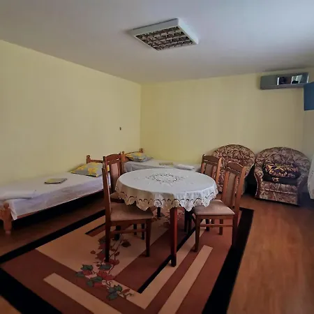 Panayotovi * ביאלה