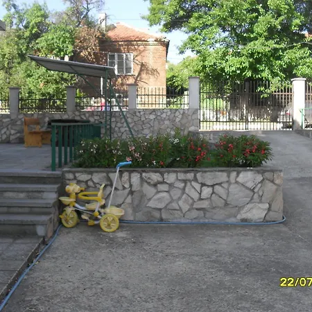 Panayotovi ביאלה